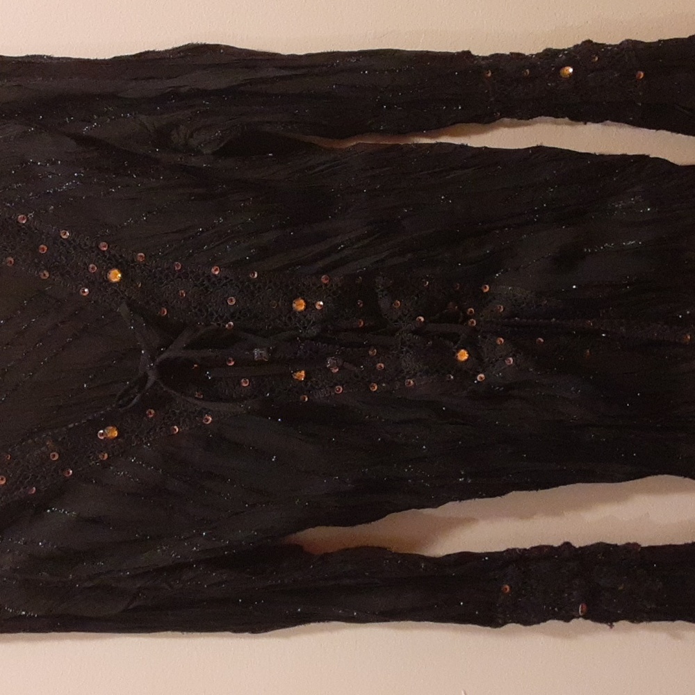 Miland, large, black/orange sequence